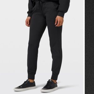 Lululemon ready to rulu joggers